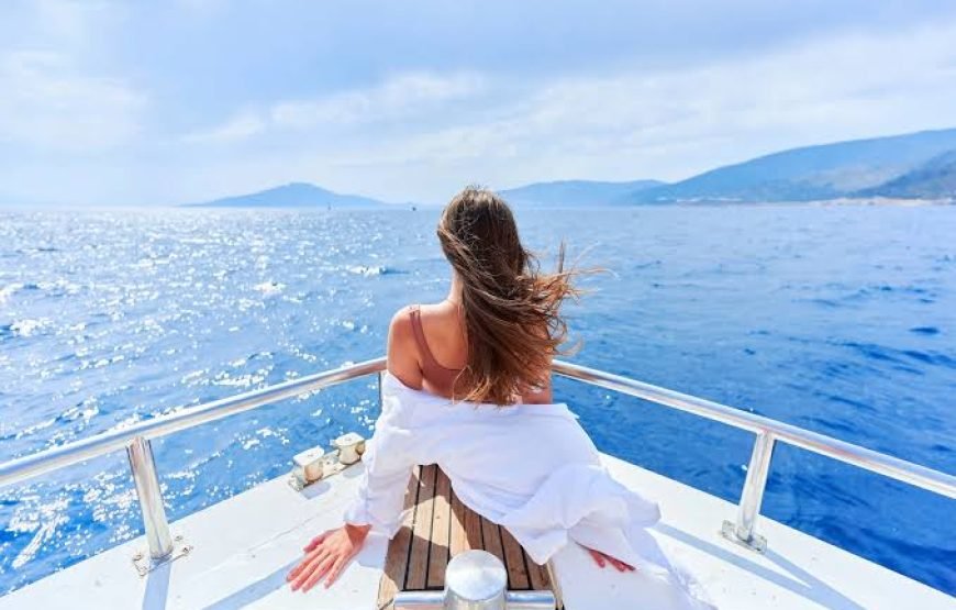 Boat trip& white island