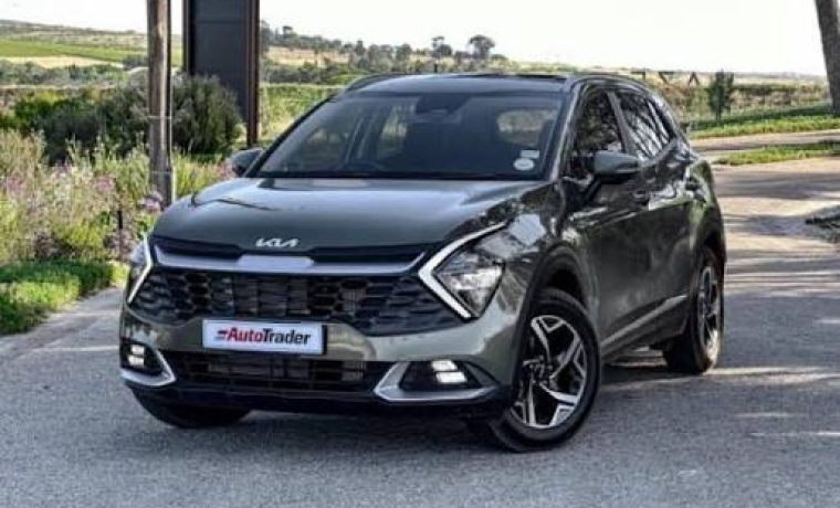 Kia Sportage o simile